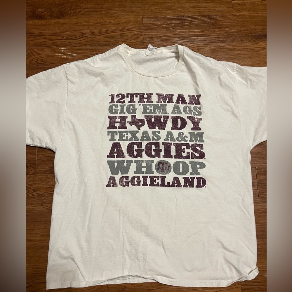 Extras large Aggie shirt